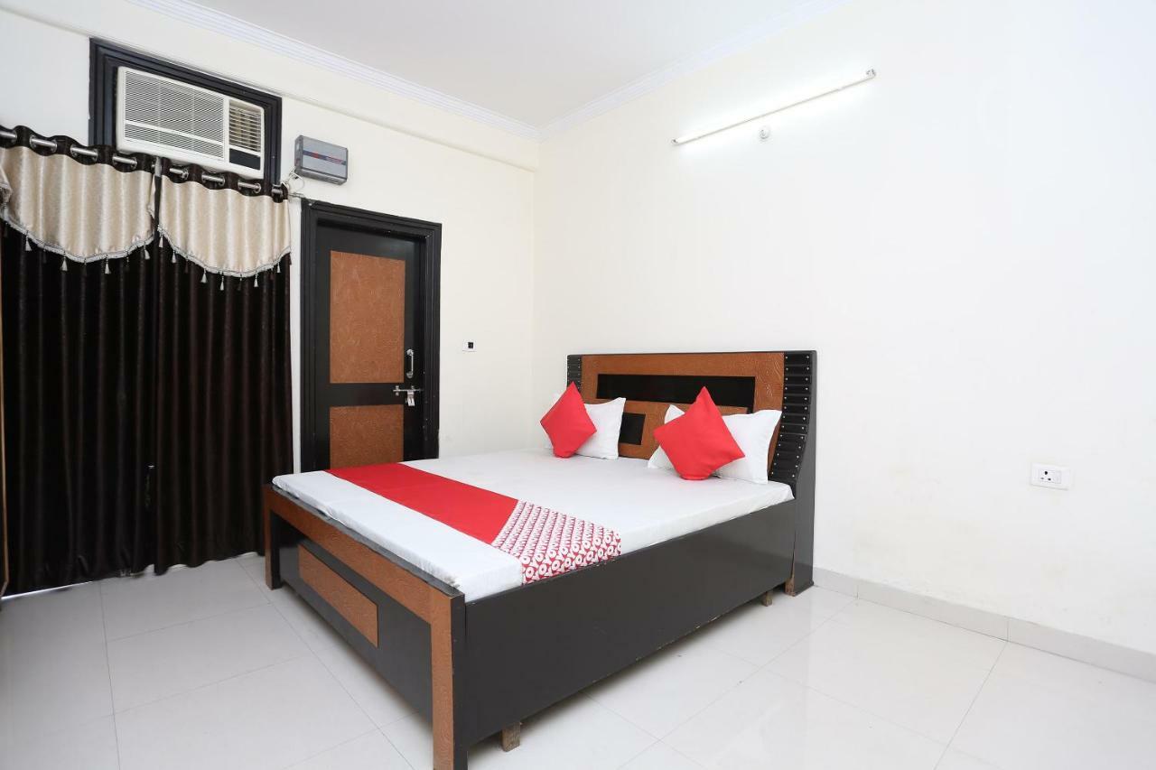 Oyo 40446 Yas Residency Hotel Aligarh Exterior photo