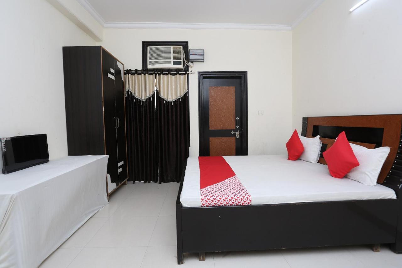 Oyo 40446 Yas Residency Hotel Aligarh Exterior photo